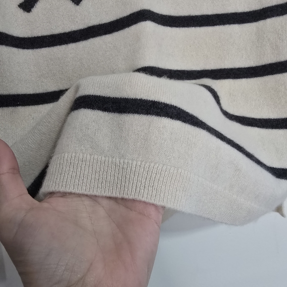 J. Crew Cashmere Crewneck Sweater with Bow Ties Stripes Cream and Grey Preppy Gi - Picture 6 of 11